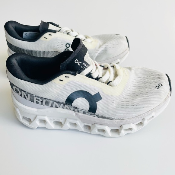 On Running women’s SIZE 6.5 Cloudmonster sneakers in black & white - Picture 2 of 12